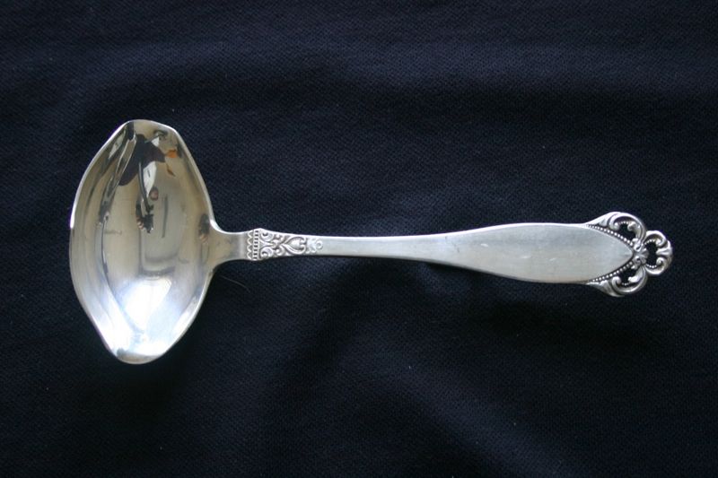Laila sauseskje med krok